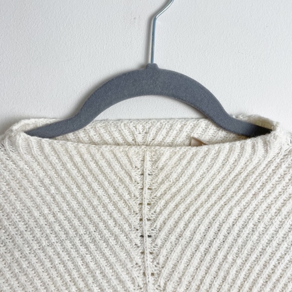 Anthropologie Fuzzy Puff Sleeve Sweater Cream Med - Picture 7 of 7